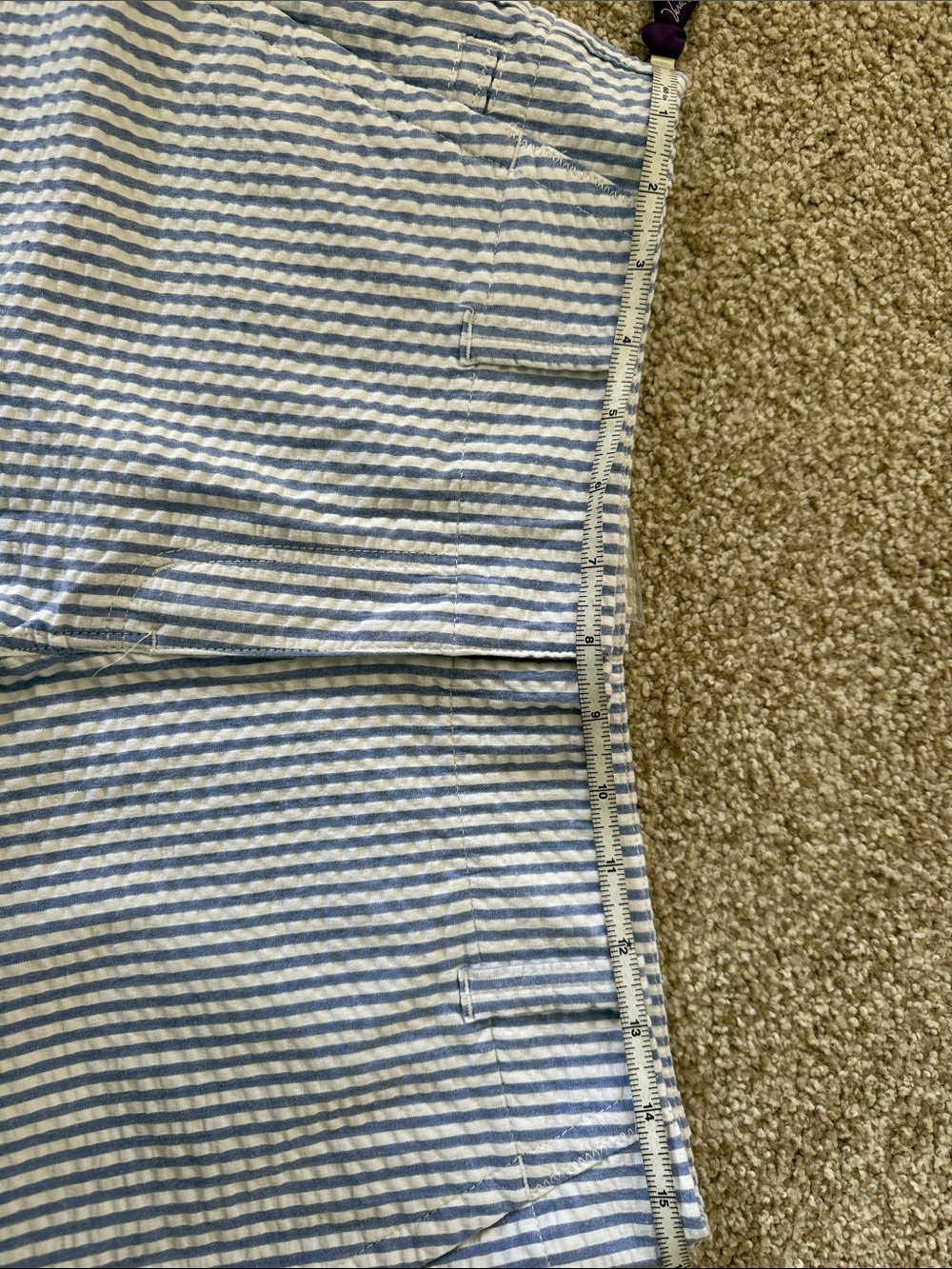 Vineyard Vines 5” Blue and White Striped Seersucker Shorts. Sz 6 - Picture 4 of 5